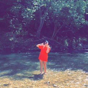 Meet your Posher, Carly